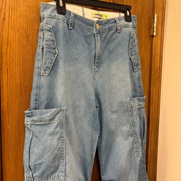 Y2K Comfort Jeans parachute cargo pants, size small - Picture 3 of 12